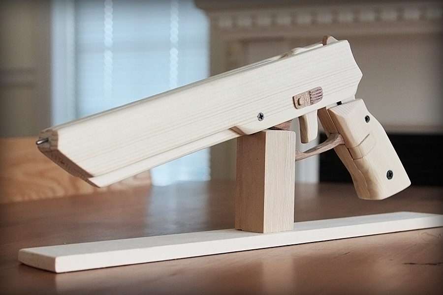 レーザーポインター付のゴム銃